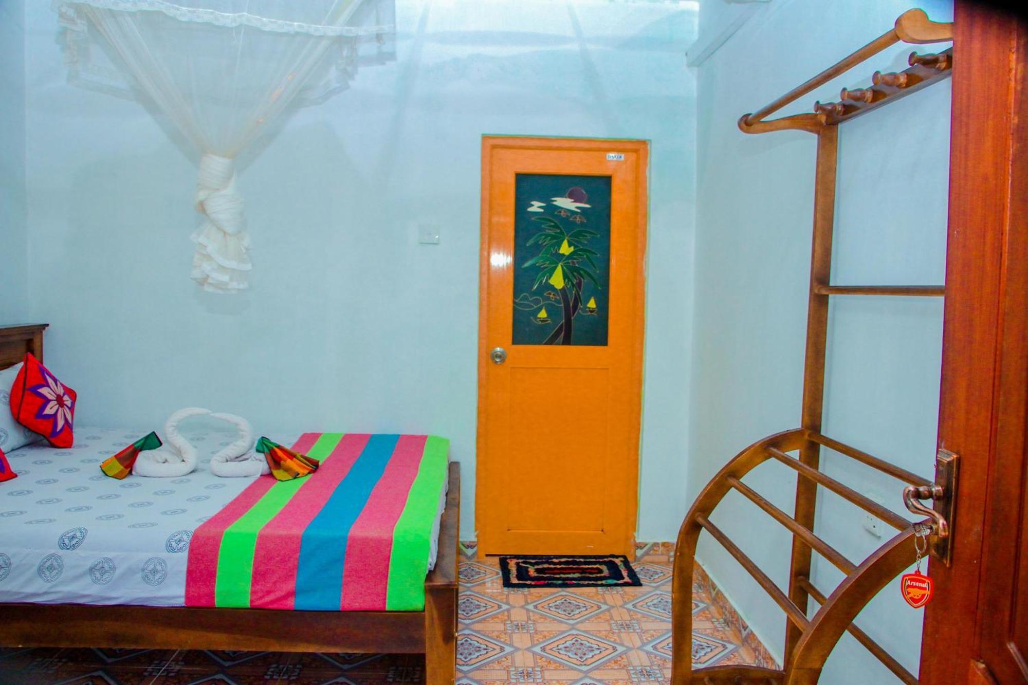 Chanaka Holiday Inn Sigiriya Exteriör bild